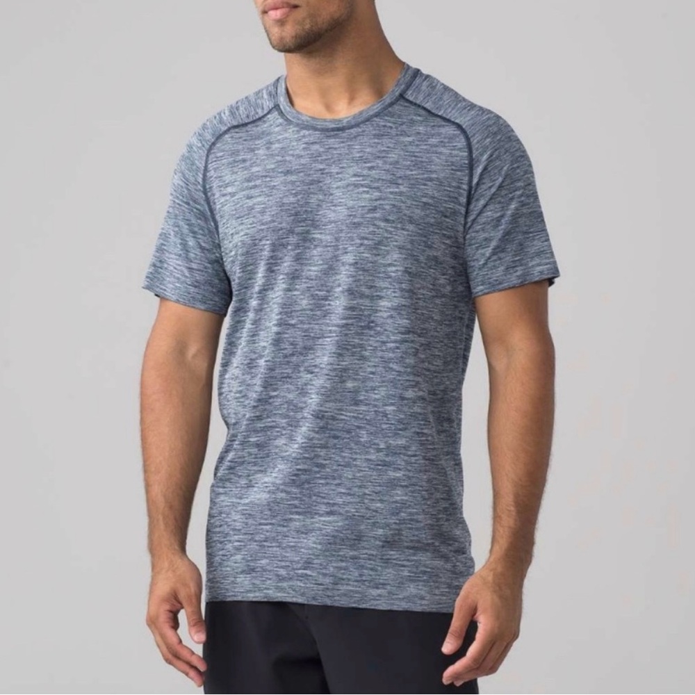 Lululemon Men's Metal Vent Heathered Blue Short Sleeve T-Shirt Size Medium